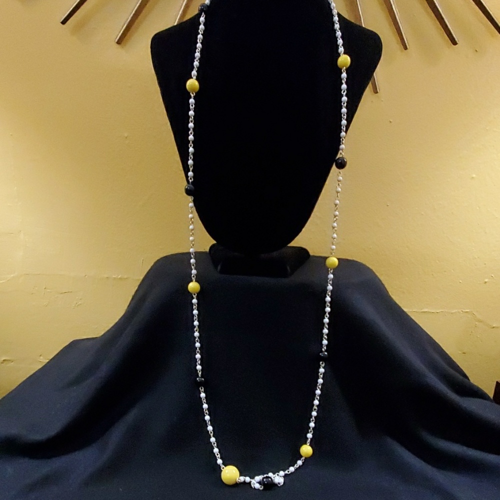 NEW LOFT Black Yellow Bead Necklace #562